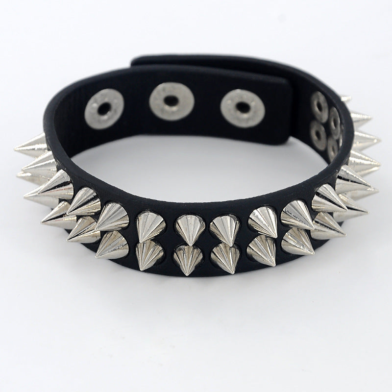 Chain rivet snap bracelet