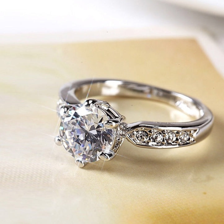 Temperament luxury simulation diamond ring wedding