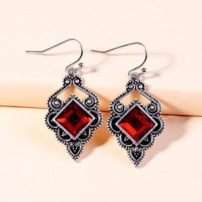 Court Retro Metal Alloy Earrings