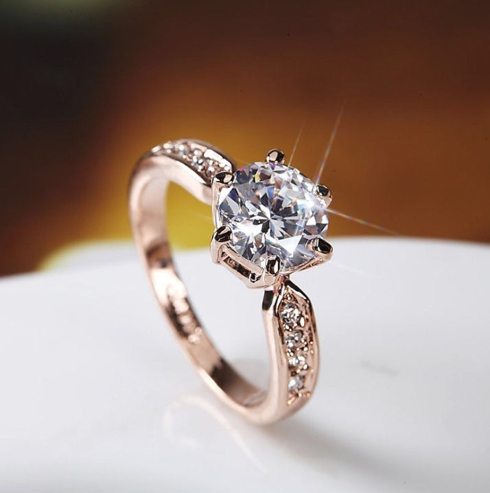 Temperament luxury simulation diamond ring wedding