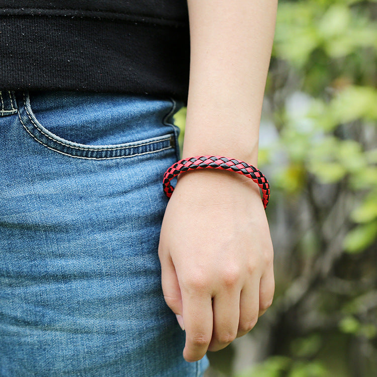 Simple Woven Leather Fashion Bracelet