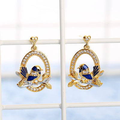 Court Retro Metal Alloy Earrings